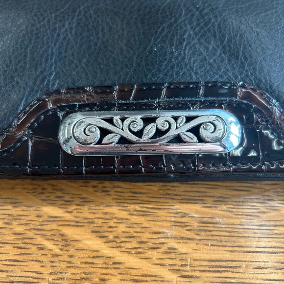 Brighton Black and Brown Leather Wallet - Picture 2 of 12